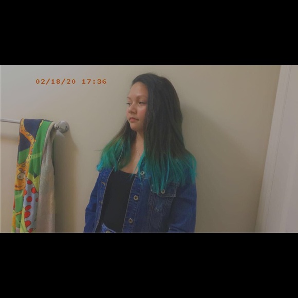 cute jean jacket - Picture 2 of 2